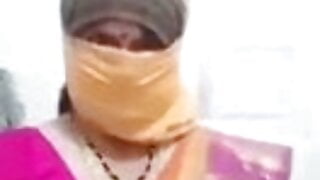Sexy aunty